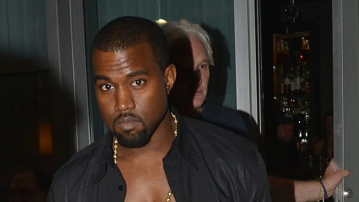 clipping rooUli c20d - Kanye West es demandado por la familia de George Floyd