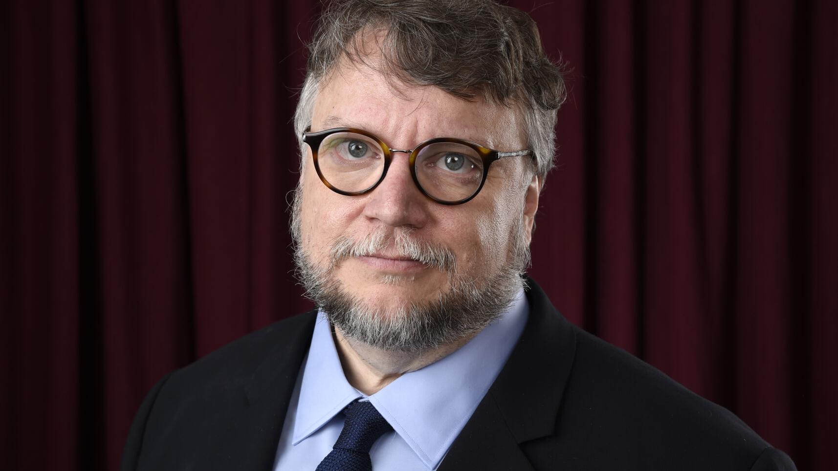 5f3eb2c3c283e.image  - Guillermo del Toro ofrece su ayuda por cubrir precio de estatuillas del Ariel