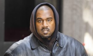 221021111544 kanye west balenciaga 0522 restricted 300x180 - Kanye West hace pública su admiración por Hitler