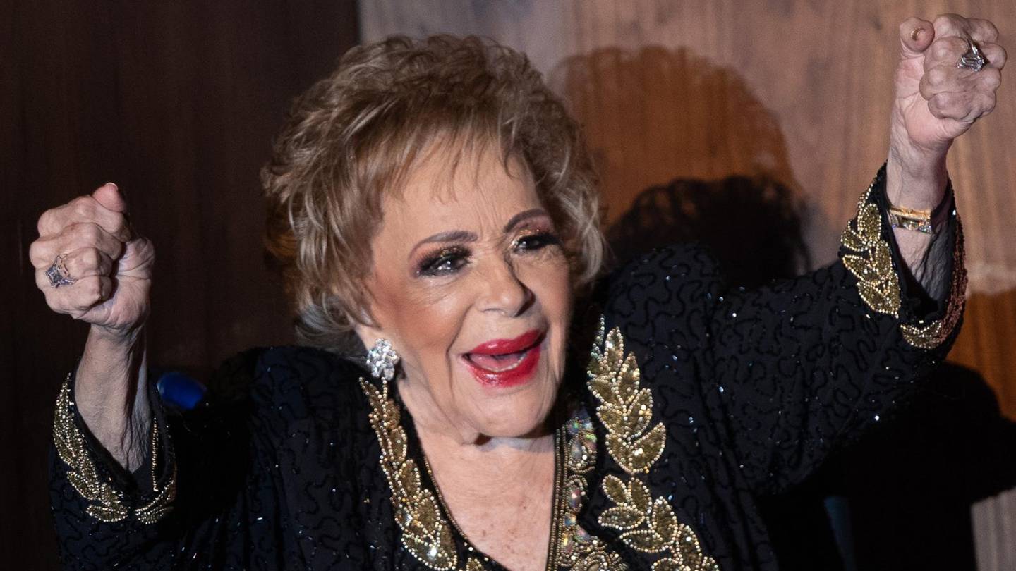NJLUVXGX4VELRNBL4BYIZXPKUY - Silvia Pinal habla de la relación entre su nieta y Humberto