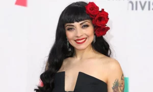 mon laferte c774baf7 300x180 - Mon Laferte canta el Himno Nacional ya como mexicana