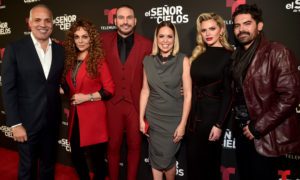 Red Carpet Executives Cast ESDLC 8 LA Premiere 300x180 - <a><strong>Presentan elenco nueva temporada de El Señor de los Cielos</strong></a>