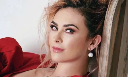 aracely arxmbula la chule vestido rojo sillxn instagram.jpg 2093089697 450x270 - Aracely Arámbula asegura que siempre ha sido madre soltera