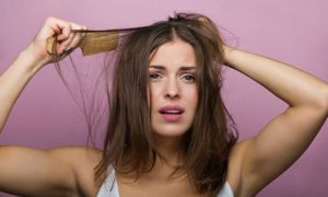 tips para poder controlar y dominar un cabello rebelde 300x180 - Cuatro cuidados para el cabello rebelde