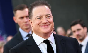 GettyImages 1432593408201 300x180 - Brendan Fraser confiesa que llegó a culparse por el autismo de su hijo