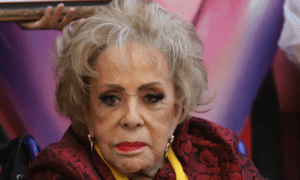 Silvia Pinal tendra homenaje en Bellas Artes 300x180 - Silvia Pinal reaparece y otorga espacio teatral