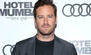 armie hammer e2642f44e56f4b659ac142f6438fc2e8 300x180 - Armie Hammer rompe el silencio