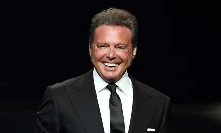 luis miguel getty t.jpg 450x270 - Captan a Luis Miguel haciéndole el feo a un fan