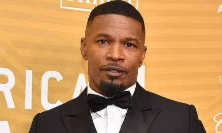 jamie foxx 3007454 450x270 - Jamie Foxx se recupera de una complicación médica