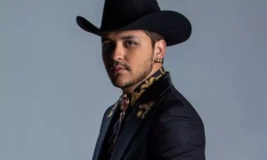 descarga 44 300x180 - Christian Nodal, listo para el Foro Sol