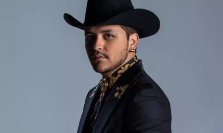 descarga 44 450x270 - Christian Nodal, listo para el Foro Sol