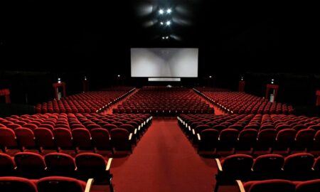 sala cine 450x270 - Prepárate para los estrenos de verano