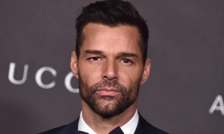 98 2 450x270 - Ricky Martin presume a sus gemelos