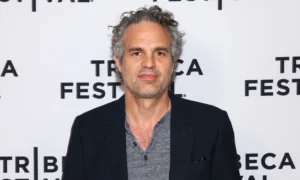 Mark Ruffalo 300x180 - Mark Ruffalo se une a la huelga de actores