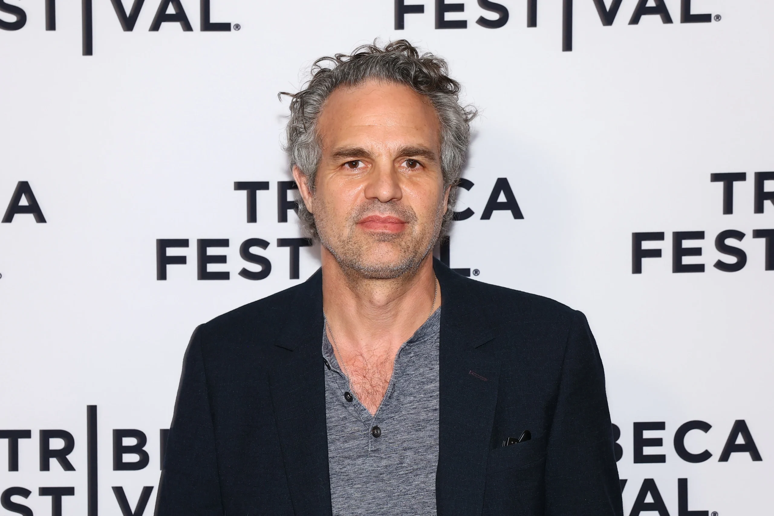 Mark Ruffalo scaled - Mark Ruffalo se une a la huelga de actores