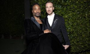 mgid arc imageassetref bet 1 300x180 - Billy Porter y Adam Smith se separan después de seis años 