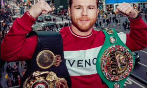 Canelo campeon 300x180 - Detalles de la vida de Canelo Álvarez que desconocías