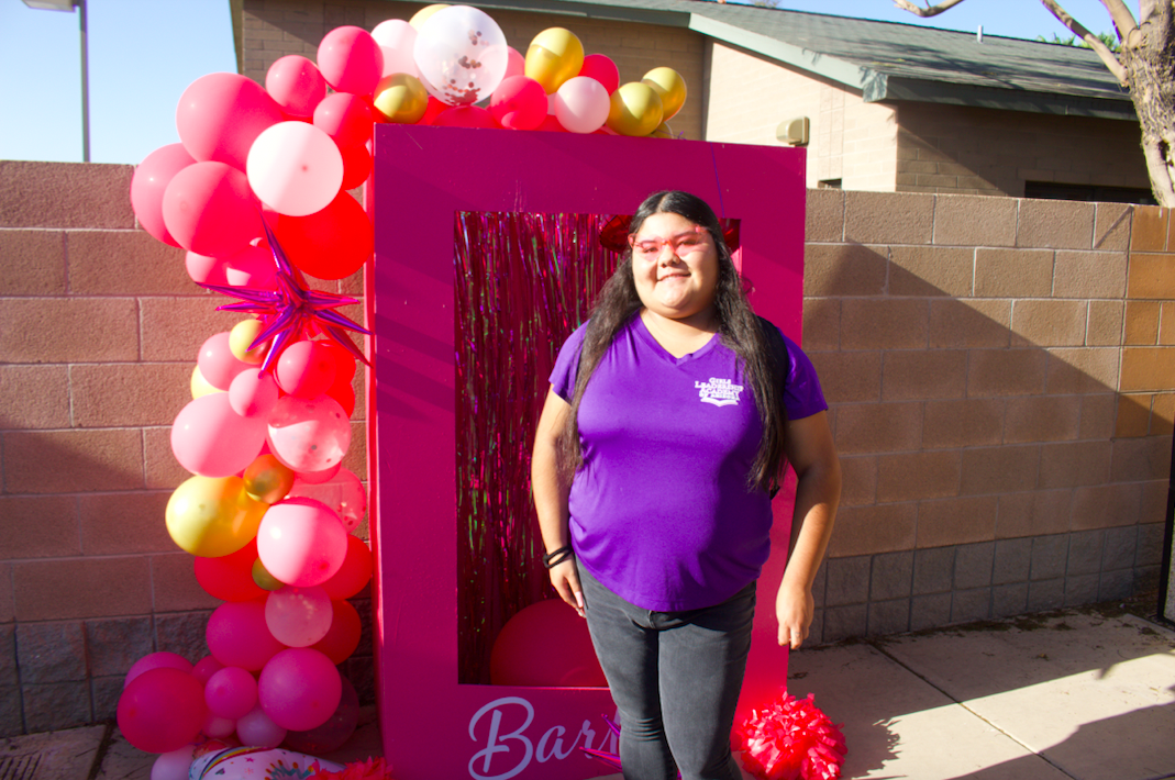 Girls 5 - Dan bienvenida a lo “Barbie” a estudiantes en GLAAZ