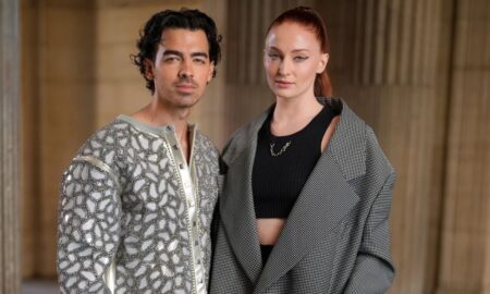 f7beeeee joe jonas y sophie turner 450x270 - Joe Jonas y Sophie Turner llegan a un acuerdo