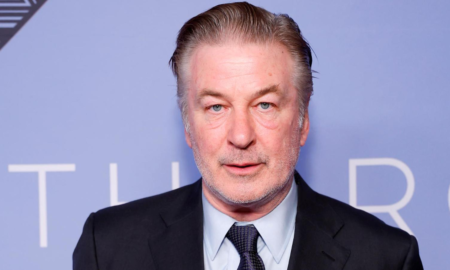 230424121447 alec baldwin full 169 450x270 - Alec Baldwin enfrenta nuevos cargos