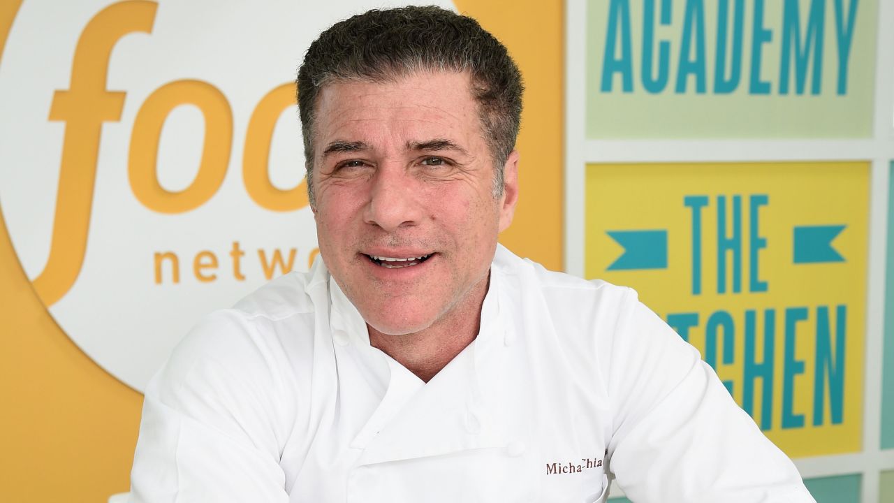 231008184725 michael chiarello 2015 restricted - Muere el famoso chef Michael Chiarello