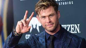 images 16 - Chris Hemsworth cambió su estilo de vida