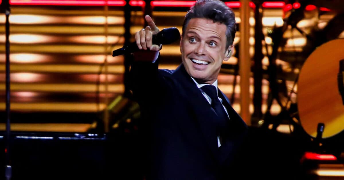 Luis miguel 2 1200x630 1 - Luis Miguel anuncia cambio de fecha para sus conciertos