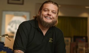 pawnstars photogallery 3 2016 300x180 - Corey Harrison despide con emotivo mensaje a su hermano