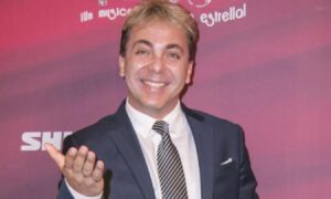 descarga 2024 02 01T175250.907 300x180 - Cristian Castro sale a defender a su novia