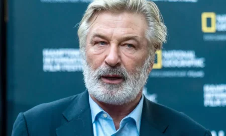 descarga 67 450x270 - Alec Baldwin se declara no culpable de homicidio involuntario