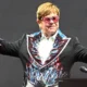 elton john 80x80 - Elton John puso fin a su relación de largo plazo con Gucci