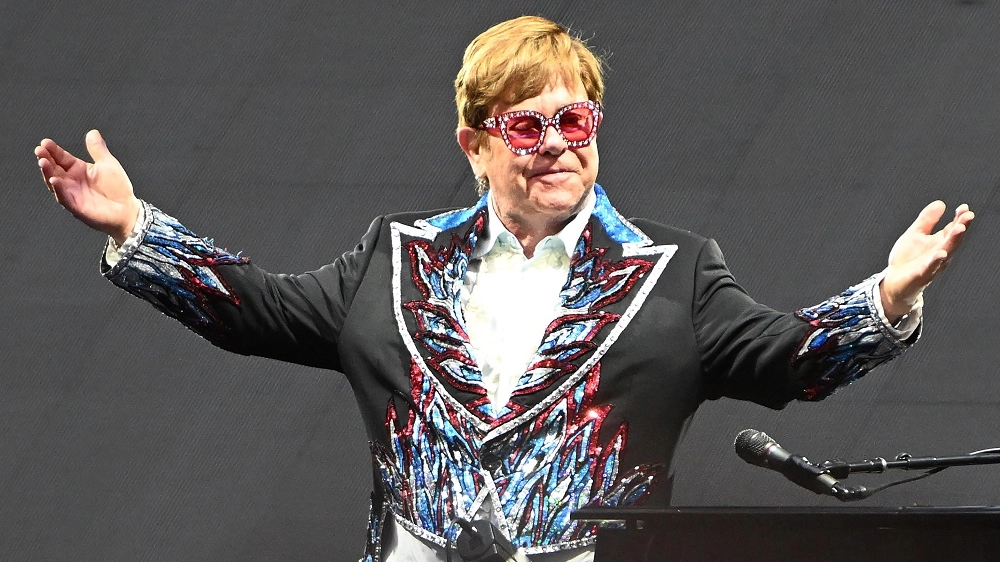 elton john - Elton John puso fin a su relación de largo plazo con Gucci