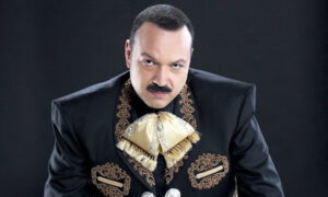 unnamed 38 300x180 - Pepe Aguilar confiesa por qué se alejó de sus papás