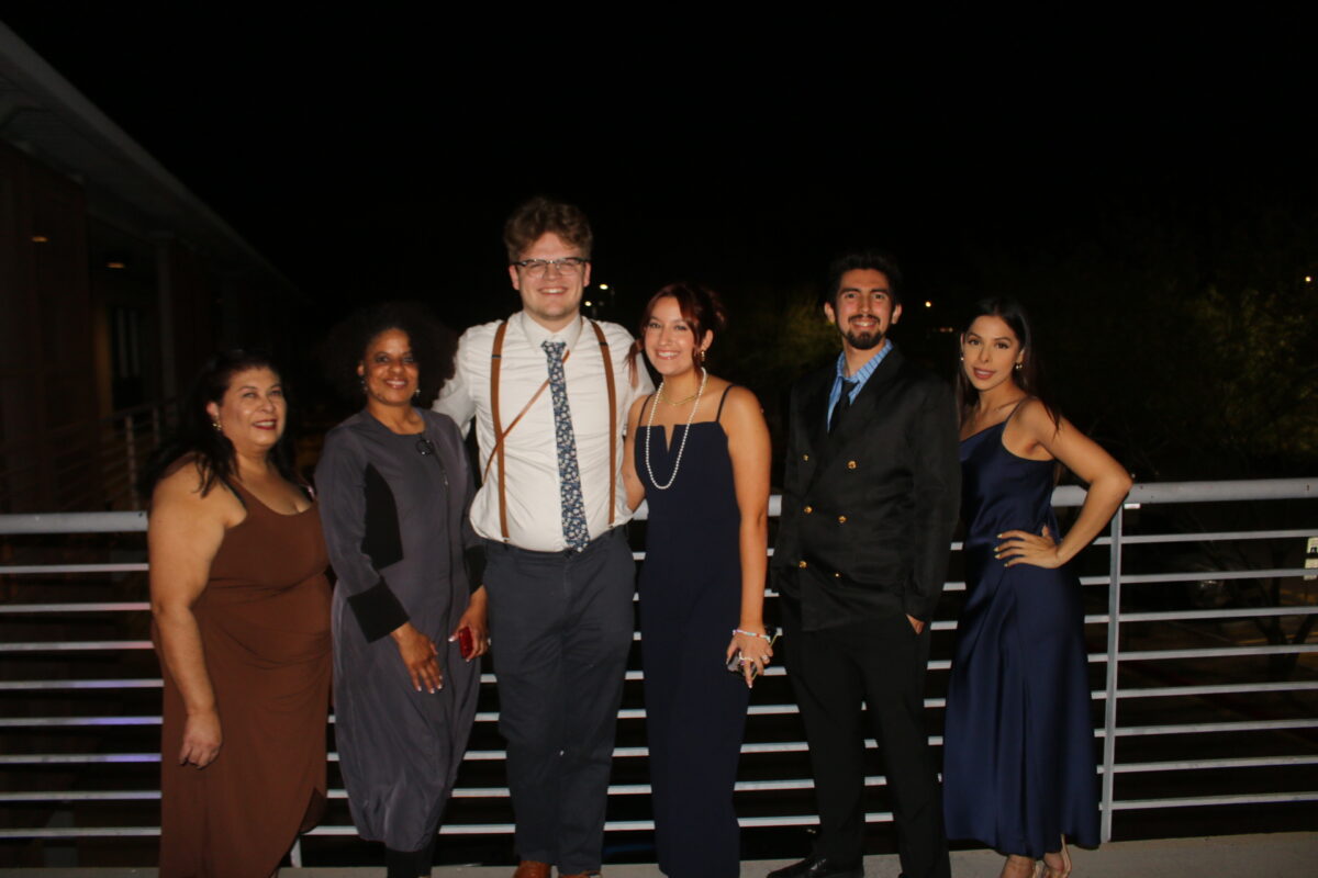 IMG 4689 1200x800 - Un baile prom muy especial en Girls Leadership Academy of Arizona