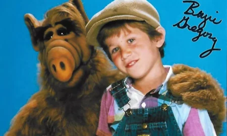 s l1200 450x270 - Muere Benji Gregory, protagonista de la serie "Alf"