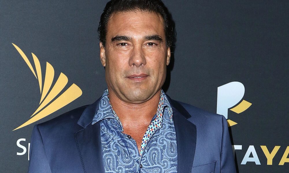 eduardo yanez foto telemundo 1727329672 1000x600 - Eduardo Yáñez enfrenta problema legal