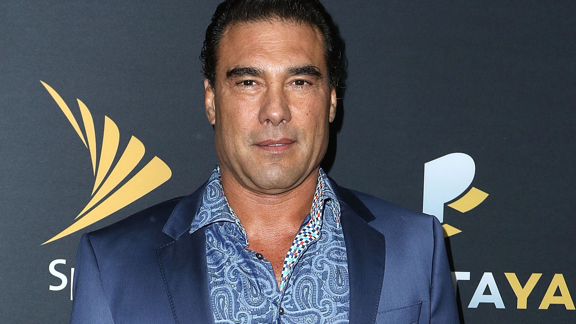 eduardo yanez foto telemundo 1727329672 - Eduardo Yáñez enfrenta problema legal