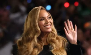 beyonce 300x180 - Beyoncé cobró 20 millones de dólares por ‘halftime show’ de 13 minutos