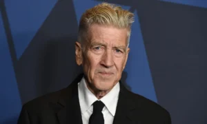 fallece david lynch de que murio enfermedad cineasta director cine peliculas 300x180 - David Lynch muere a los 78 años