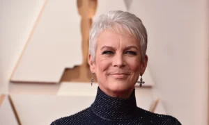 jamie lee curtis 98 300x180 - Jamie Lee Curtis dona un millón de dólares a víctimas de incendios