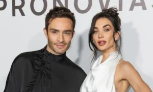 Ed Westwick Amy Jackson Married 300x180 - Ed Westwick y Amy Jackson debutan como papás