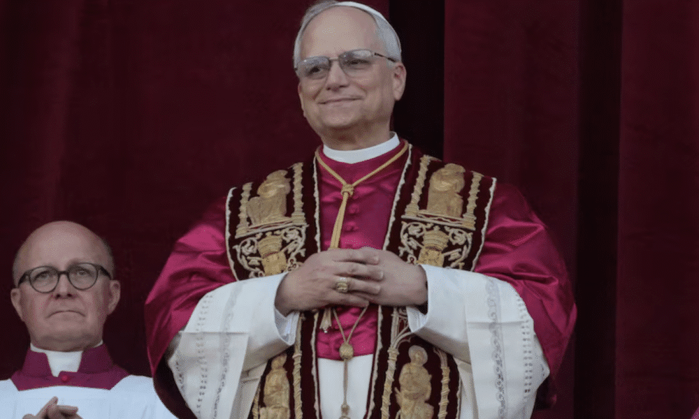 Nuevo Papa 1000x600 - Robert Prevost es elegido Papa León XIV