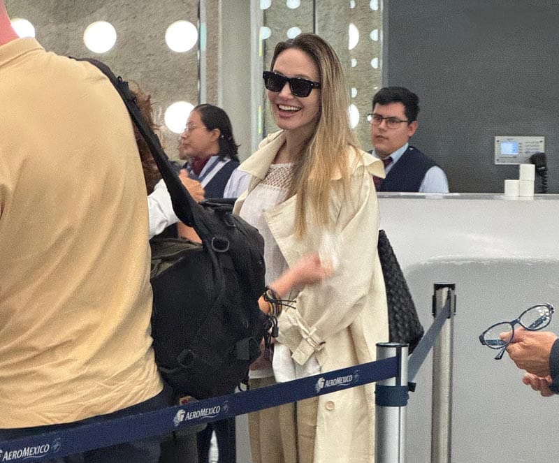 6SALMA HAYEK Y ANGELINA JOLIE EN VERACRUZ1 1 - Salma Hayek y Angelina Jolie llegan a Veracruz