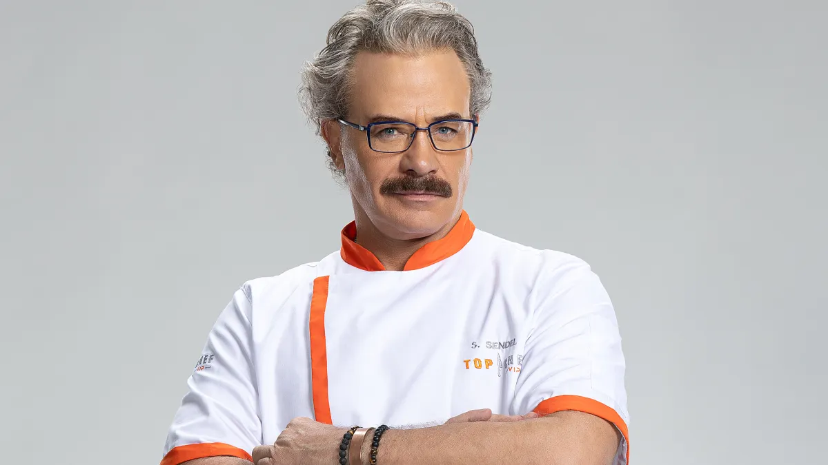Sergio Seldel Top Chef VIP 4 Telemundo 3000x4498 ba68f6d - Sergio Sendel se vuelve tendencia por su participación en "Top Chef VIP 4"