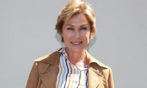 descarga 2025 07 18T225044.008 300x180 - Leticia Calderón y sus hijos presumen fotos de sus vacaciones 