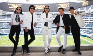 f768x1 476343 476470 5050 300x180 - "Los Bukis" reciben su estrella en el Paseo de la Fama de Hollywood