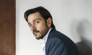 frang a 20170302 380 RGB 300x180 - Diego Luna reacciona a su exclusión en los premios Emmy