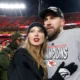 3ee2b851e6c7 gettyimages 2196122888 80x80 - Taylor Swift recibe anillo de compromiso de su novio Travis Kelce