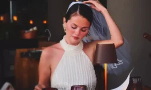 descarga 94 300x180 - Selena Gómez se despide de la soltería en Los Cabos