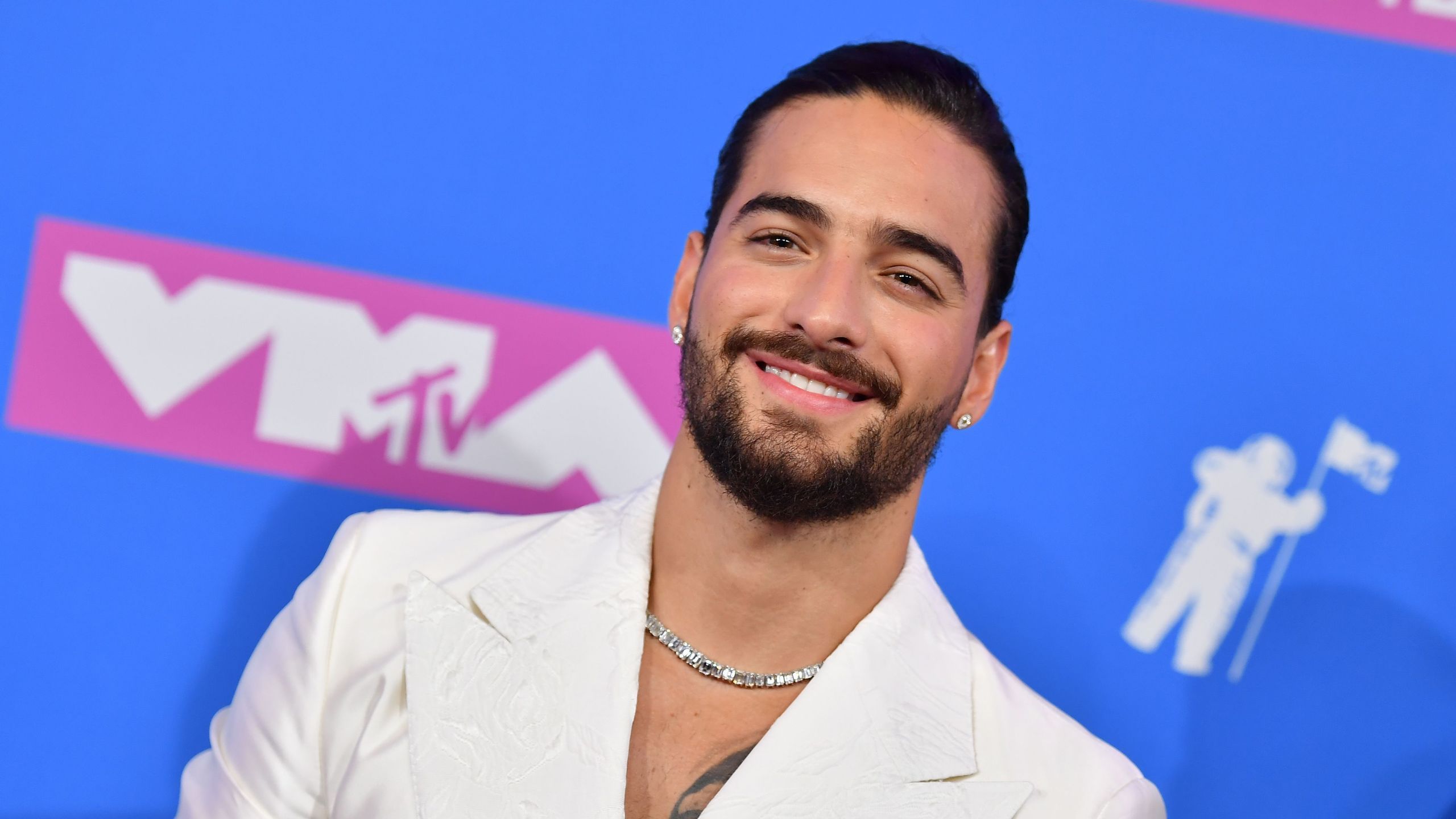 maluma 1221 - Maluma muestra por primera vez la cara de su hija